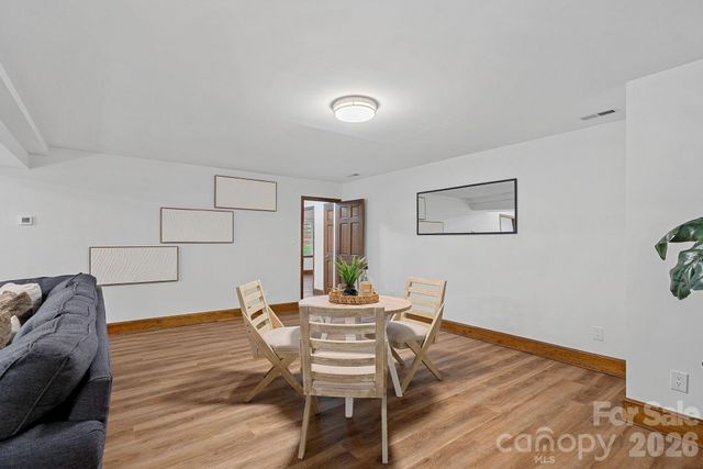 9500 Hampton Oaks Lane, Charlotte, NC 28270