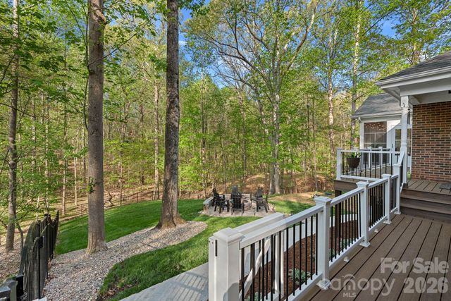 9500 Hampton Oaks Lane, Charlotte, NC 28270