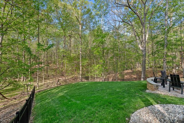 9500 Hampton Oaks Lane, Charlotte, NC 28270