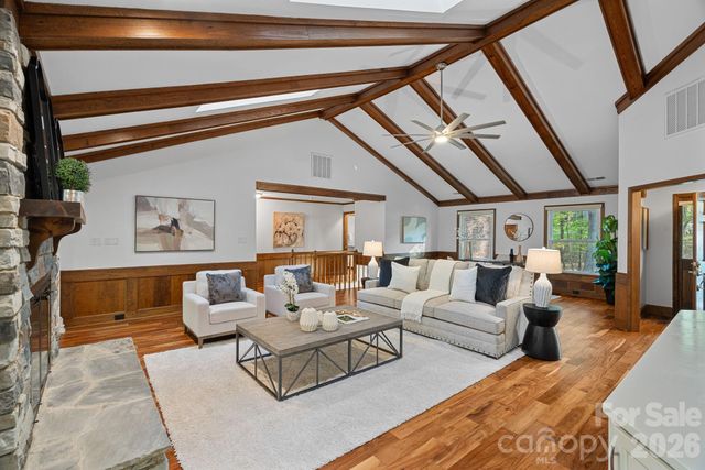 9500 Hampton Oaks Lane, Charlotte, NC 28270