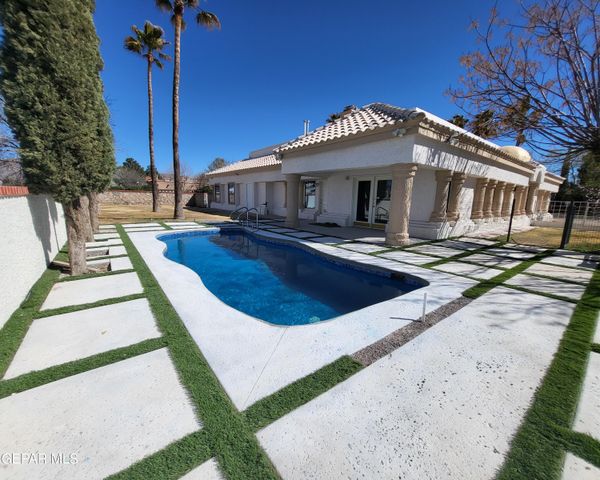 601 WILLOW GLEN Drive, El Paso, TX 79922