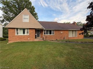26314 N Woodland Road, Beachwood, OH 44122