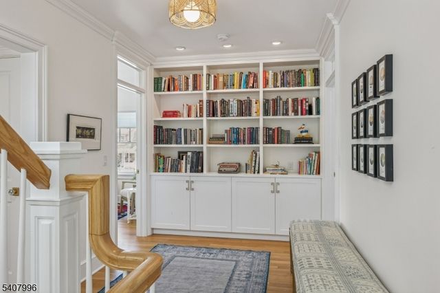 10 Mountain Ter, Montclair Twp., NJ 07043