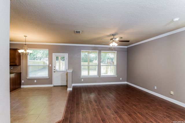 6243 Gilmer, San Antonio, TX 78253