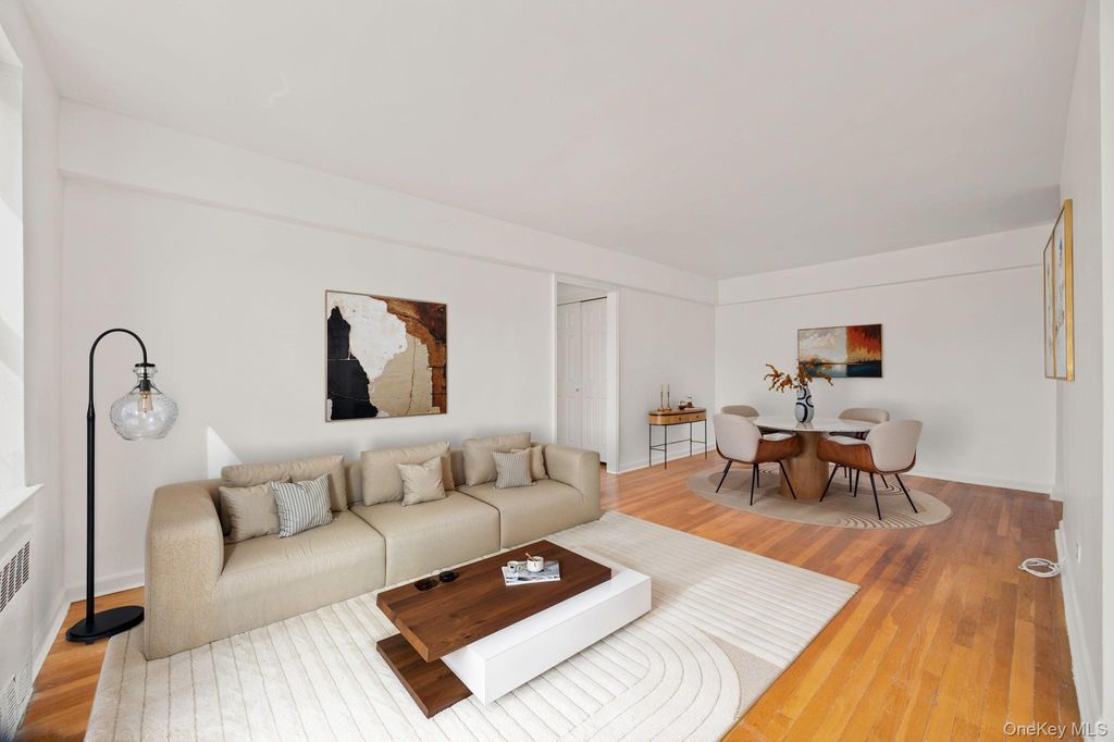 67-07 Yellowstone Boulevard 6F, Forest Hills, NY 11375 — exterior