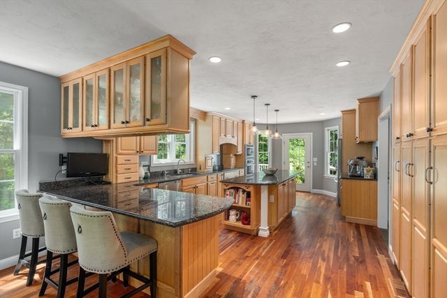 18 Wood Street, Southborough, MA 01772