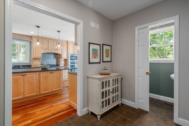 18 Wood Street, Southborough, MA 01772