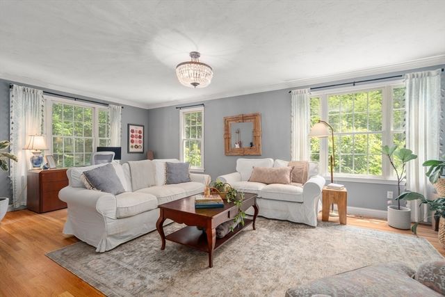 18 Wood Street, Southborough, MA 01772