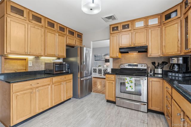 101 Edgehill Drive, Wappingers Falls, NY 12590