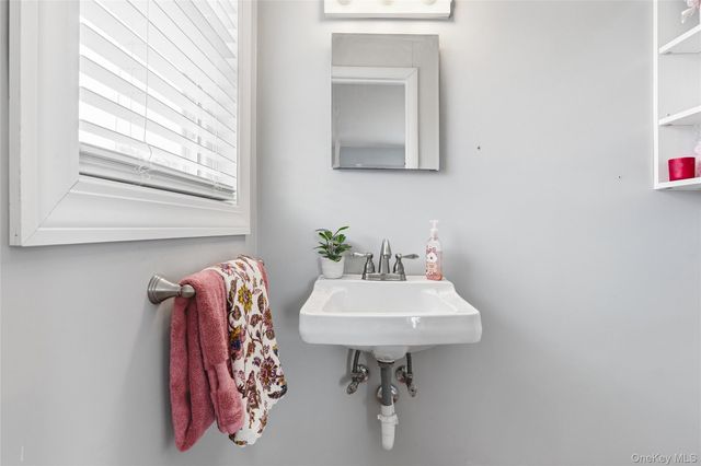 101 Edgehill Drive, Wappingers Falls, NY 12590