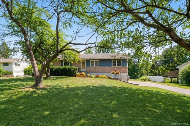 101 Edgehill Drive, Wappingers Falls, NY 12590