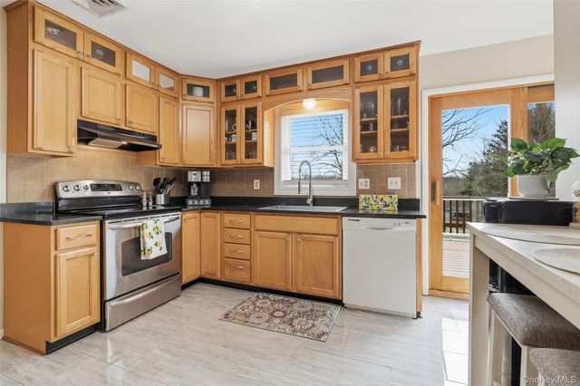 101 Edgehill Drive, Wappingers Falls, NY 12590