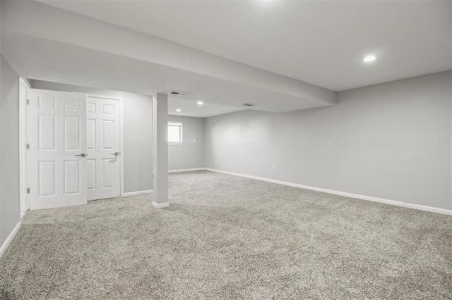 432 SW Oak Wood Lane, Grain Valley, MO 64029