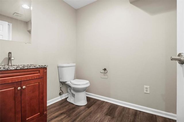 432 SW Oak Wood Lane, Grain Valley, MO 64029