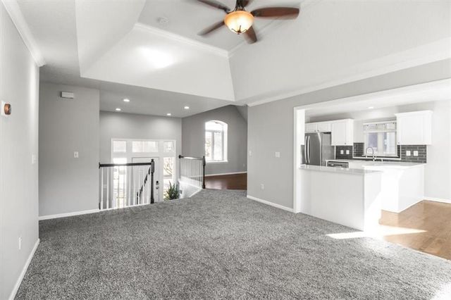 432 SW Oak Wood Lane, Grain Valley, MO 64029