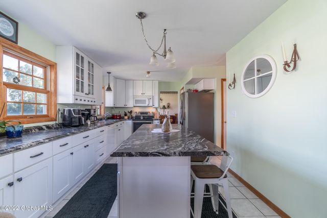 453 Schauber Road, Clifton Park, NY 12019