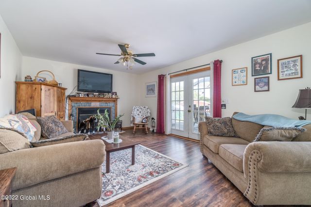 453 Schauber Road, Clifton Park, NY 12019