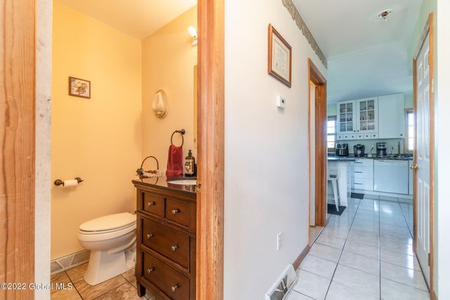 453 Schauber Road, Clifton Park, NY 12019