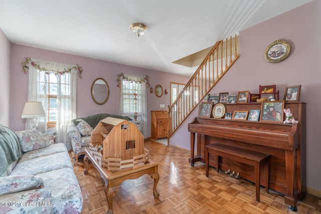 453 Schauber Road, Clifton Park, NY 12019