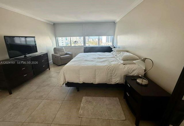 7135 Collins Ave 815, Miami Beach, FL 33141