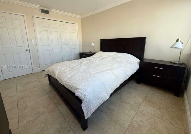 7135 Collins Ave 815, Miami Beach, FL 33141