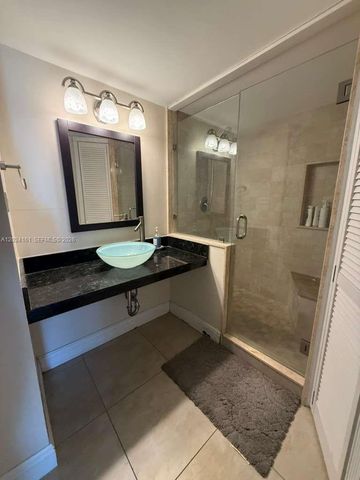 7135 Collins Ave 815, Miami Beach, FL 33141