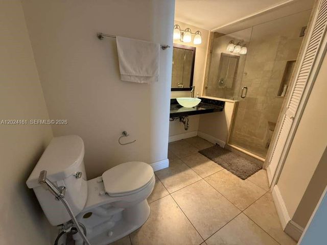 7135 Collins Ave 815, Miami Beach, FL 33141