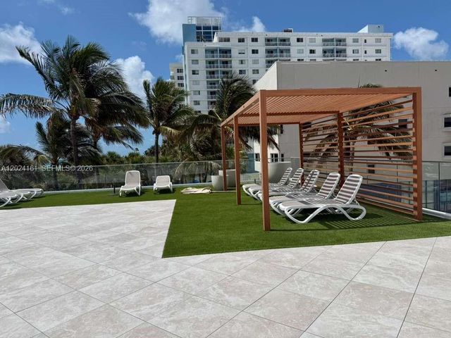7135 Collins Ave 815, Miami Beach, FL 33141