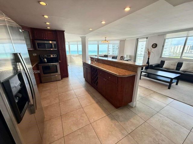 7135 Collins Ave 815, Miami Beach, FL 33141