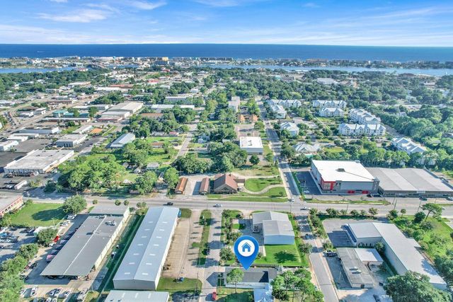 8 Gipson Pl, Fort Walton Beach, FL 32548