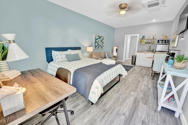 8 Gipson Pl, Fort Walton Beach, FL 32548