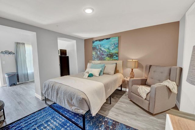 8 Gipson Pl, Fort Walton Beach, FL 32548