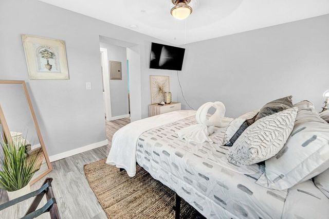 8 Gipson Pl, Fort Walton Beach, FL 32548