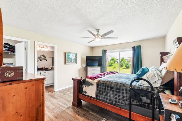 14624 Westbrook Drive, Urbandale, IA 50323