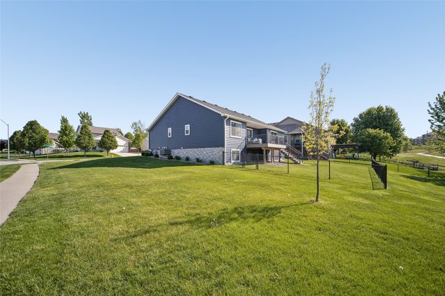 14624 Westbrook Drive, Urbandale, IA 50323