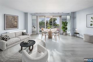 2000 Linwood 3E, Fort Lee, NJ 07024
