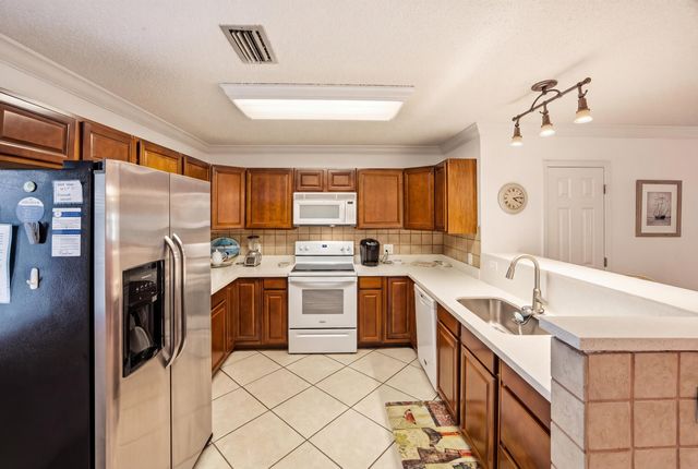 241 Ellis Road UNIT 11, Miramar Beach, FL 32550