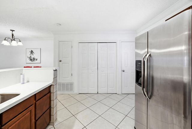 241 Ellis Road UNIT 11, Miramar Beach, FL 32550