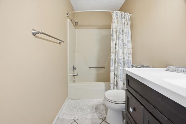 241 Ellis Road UNIT 11, Miramar Beach, FL 32550