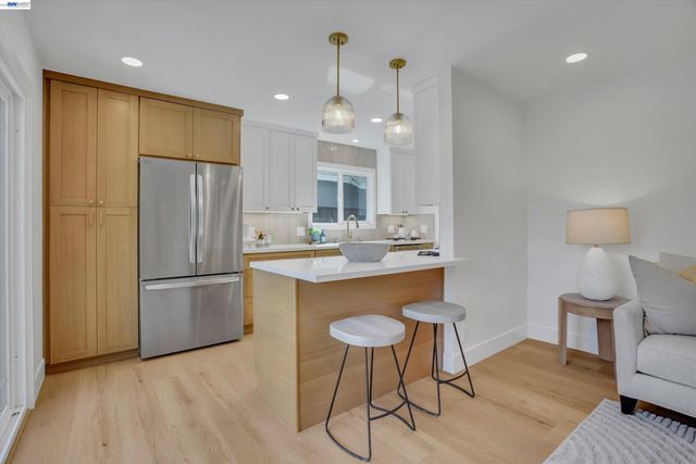 852 Seminole Dr, Livermore, CA 94551