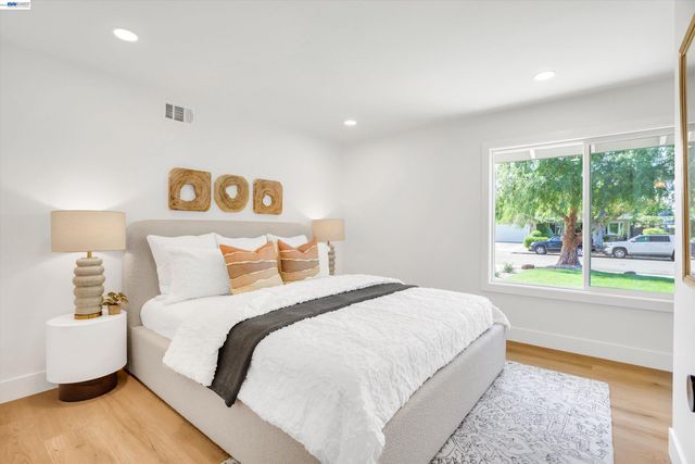 852 Seminole Dr, Livermore, CA 94551