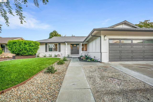 852 Seminole Dr, Livermore, CA 94551