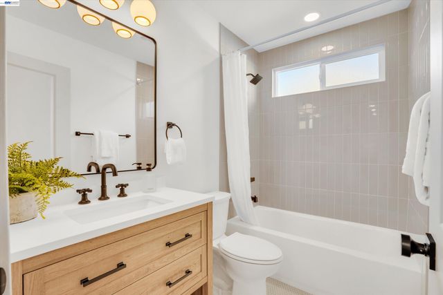 852 Seminole Dr, Livermore, CA 94551