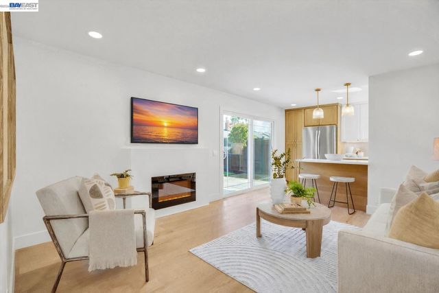 852 Seminole Dr, Livermore, CA 94551