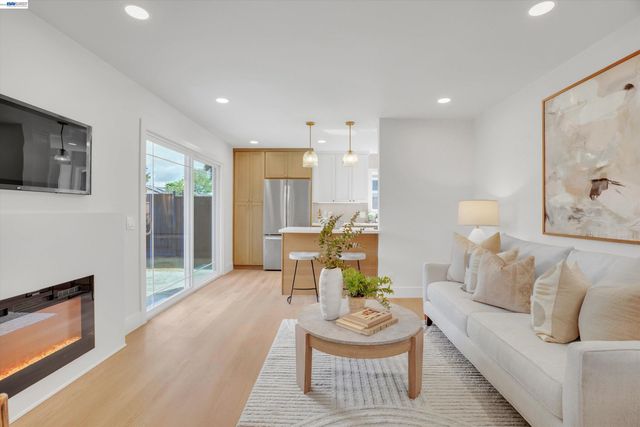 852 Seminole Dr, Livermore, CA 94551