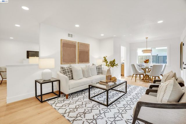 852 Seminole Dr, Livermore, CA 94551