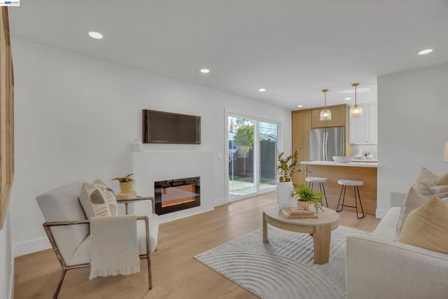 852 Seminole Dr, Livermore, CA 94551