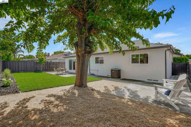 852 Seminole Dr, Livermore, CA 94551