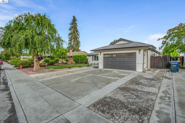 852 Seminole Dr, Livermore, CA 94551