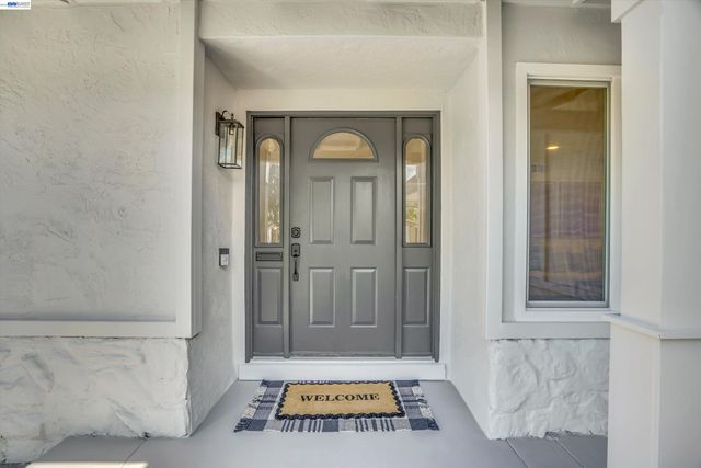 852 Seminole Dr, Livermore, CA 94551